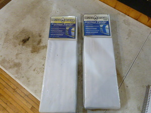 lot 115 image: 2 NEW Hull Hugr Contour Boat Fenders