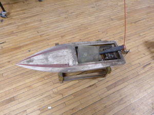 lot 146 image: RC Remote Control Boat