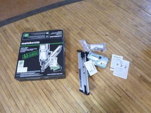 lot 3 image: NEW Metabo HPT Strip Nailer