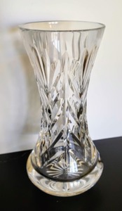 lot 15 image: Small Waterford Crystal Vase