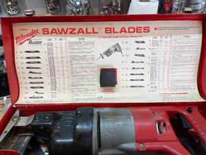 lot 113 image: Milwaukee Sawzall