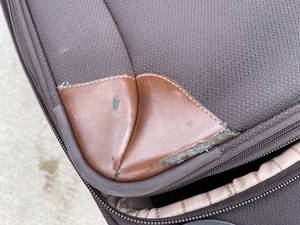 lot 116 image: Chaps and Pacardo Luggage