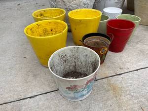 lot 144 image: Large Planter Lot