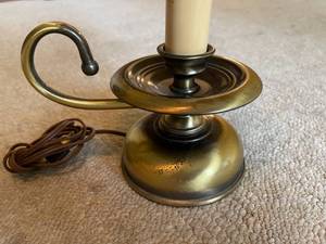 lot 193 image: Brass Lamp