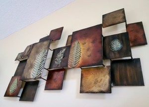 lot 33 image: Large Metal Wall Decor