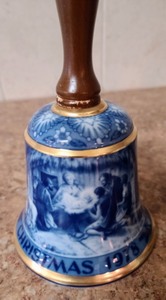 lot 77 image: Variety of Collectible Bells