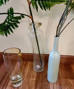 lot 86 image: Variety of Vases