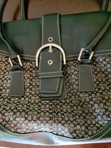lot 217 image: Coach Handbag