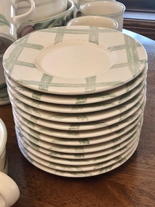 lot 53 image: Pfaltzgraff Ceramic Dish Set