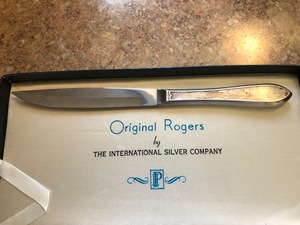lot 59 image: Rogers Silver Plated Steak Knife Set