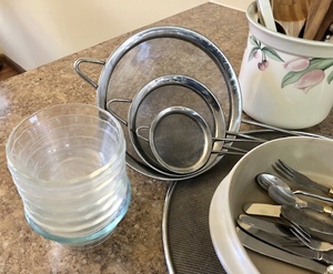 lot 65 image: Kitchen Gadgets