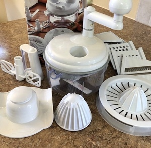 lot 64 image: Kitchen Plus 2000
