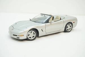 Maisto die cast collectible car
