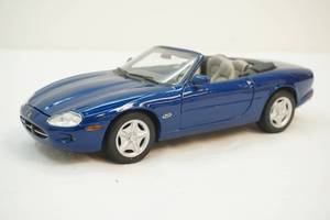 Maisto die cast collectible car