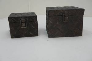 Keepsake boxes