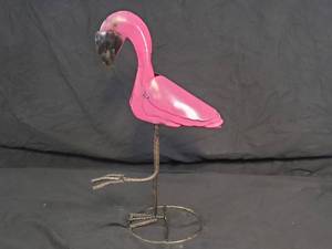 New Recycled Metal Garden Art Pink Flamingo