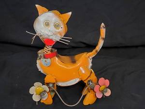 New Recycled Metal Garden Art Bobblehead Orange Kitty with Flowers