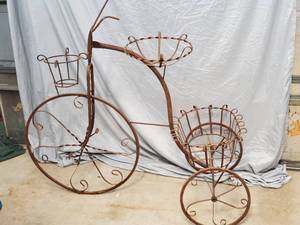 New Large Recycled Metal Garden Art Trike Planter  Plant Holder