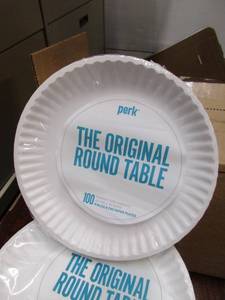 lot 44 image: Paper Plates