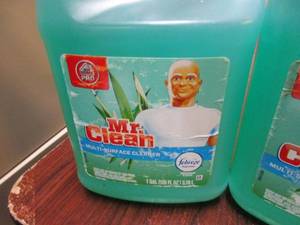 lot 65 image: Mr. Clean