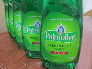 lot 26 image: Palmolive Dish Soap