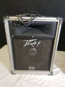 lot 1 image: Peavey International BW 112 PA Speaker Cabinet
