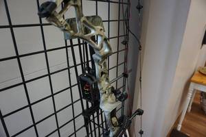 lot 1 image: Bowtech Heart Breaker RAK Compound Bow