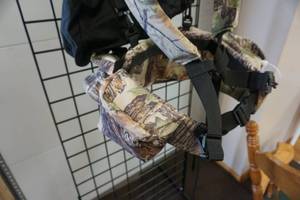 lot 8 image: Browning Camo Back Pack Game Belt With Game Bag