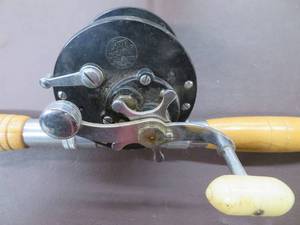 lot 2 image: PLYFLEX 290 ROD VINTAGE PENNDELMAR 285 REEL