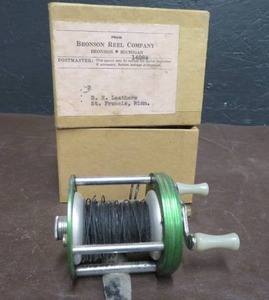 lot 20 image: VINTAGE BRONSON GREEN HORNET 2200 REEL ORIGINAL BOX
