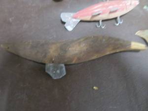 lot 41 image: VINTAGE DECOYS
