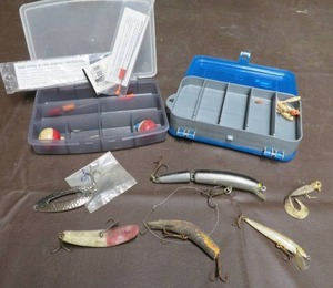 lot 44 image: BLUE FOX PIXEE, WOODEN LURES, NILS MASTER LURE