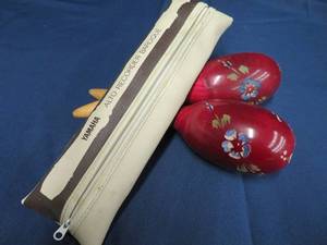 lot 56 image: VINTAGE YAMAHA ALTO RECORDER BAROQUE  VINTAGE MARACA