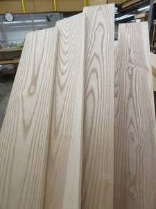 lot 85 image: 34 WHITE ASH FURNITURE GRADE BOARDS
