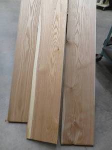 lot 86 image: 34 WHITE ASH FURNITURE GRADE BOARDS