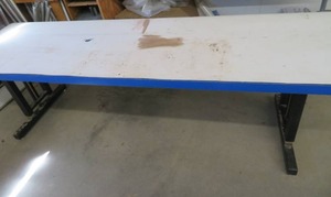 lot 96 image: ADJUSTABLE HEIGHT WORK BENCH  TABLE