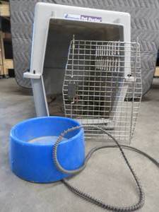 lot 98 image: PETMATE PET PORTER