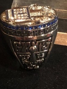 lot 44 image: New York Giants Eli Manning 2011 Championship Replica Ring