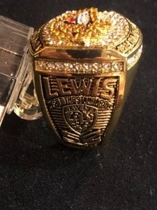 lot 53 image: Baltimore Ravens Jamal Lewis 2000 Championship Replica Ring