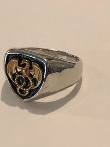 lot 106 image: Dragon Ring