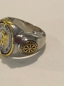 lot 113 image: Ring
