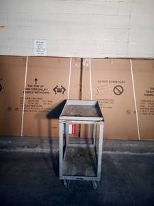 lot 39 image: Nutting model 944 Metal utility cart- heavy duty good shape