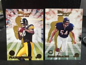 lot 21 image: Brian Urlacher & Paxico Burress 2000 Topps Stars RCs