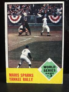 lot 44 image: Roger Maris 1963 Topps