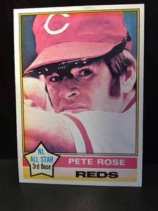 lot 78 image: Pete Rose 1976 Topps