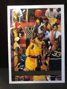 lot 100 image: Kobe Bryant 1997 Topps