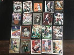 lot 112 image: 20 Different Dan Marino Cards