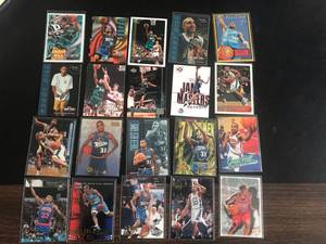 lot 115 image: 20 Different Grant Hill Cards
