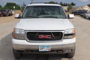 lot 7824 image: 2001 GMC Yukon XL 2500 SLT 4x4 34 Ton 6.0l V8