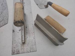 lot 36 image: (6) Cement Finishing Hand Tools Lot